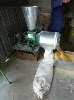 小麥打面機(jī) 廠家特價(jià)銷售小麥磨面機(jī)_糧食加工設(shè)備_食品專用機(jī)械_機(jī)械設(shè)備_供應(yīng)_食品商務(wù)中心_食品伙伴網(wǎng)